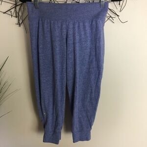 - Soft blue under armour cropped joggers small